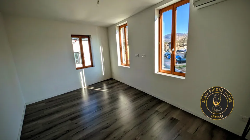 Local commercial - 120 m² — photo 1